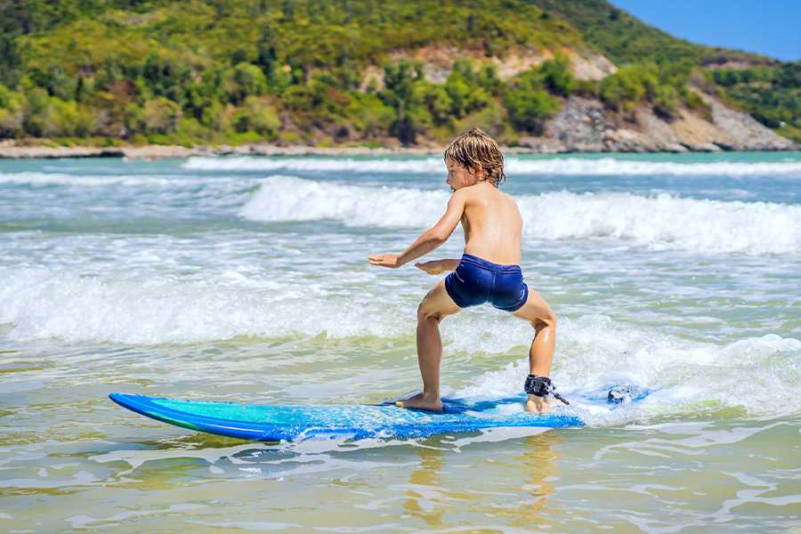Surfing in Philippines