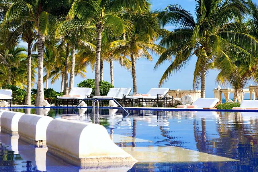 When is the best time to visit the Philippines?