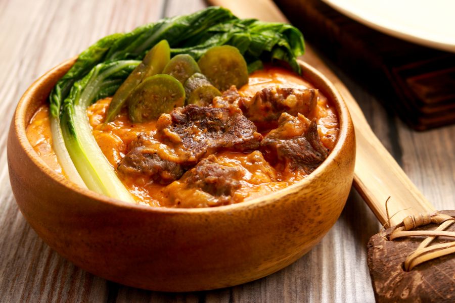 Filipino food you must eat - Kare-Kare