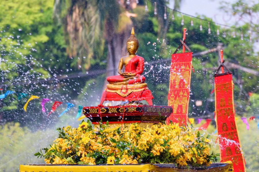 Thai custom greeting - wai
