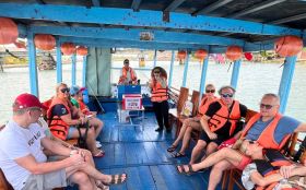 1-25c693ae image Relax on a 25-minute boat ride on Hoi An river