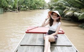 Glide through Ben Tre