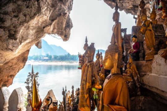 Laos 3-Day Tour slider 4