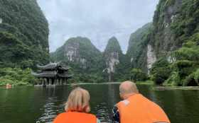 3-653cdce1 image Trang An - 1 Day Ninh Binh Private Tour