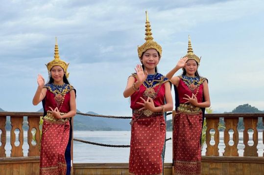 Laos in a Nutshell 7-Day Tour slider 2
