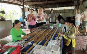 Coconut candy making - 2 Days Mekong Delta Private Tour