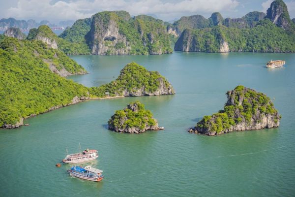 Ha long bay Vietnam private tour