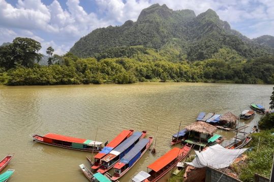 Laos 5-Day Tour slider 1