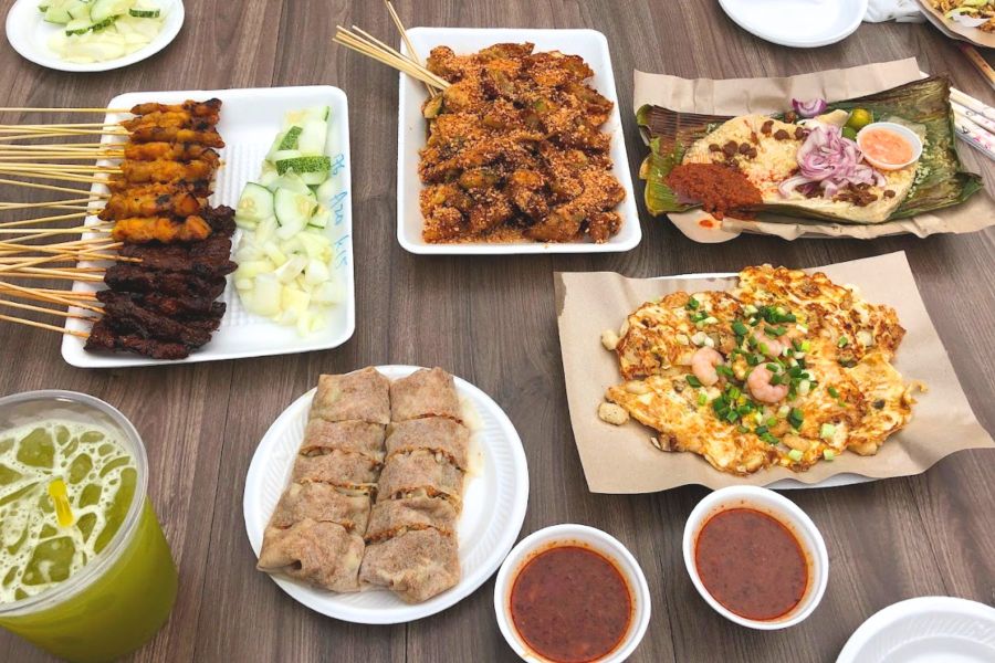 A variety of Singaporean hawker dishes