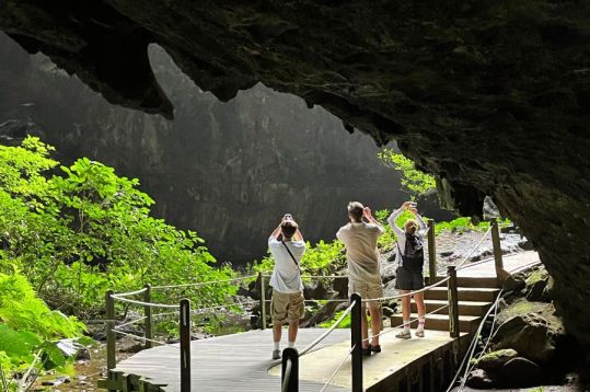 8 Days Tropical Borneo gallery 3