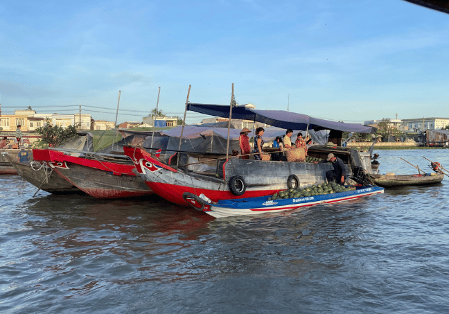 Floating market Can Tho - 2 Days Mekong Delta & Can Tho Private Tour