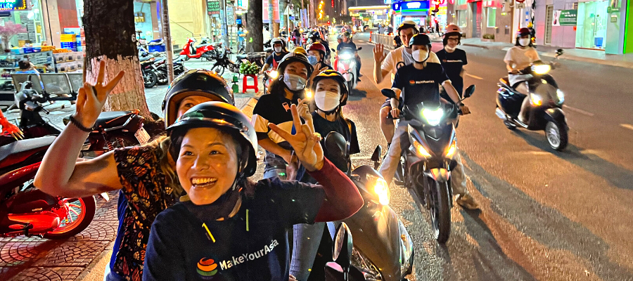 MakeYourAsia Saigon evening motorbike tour