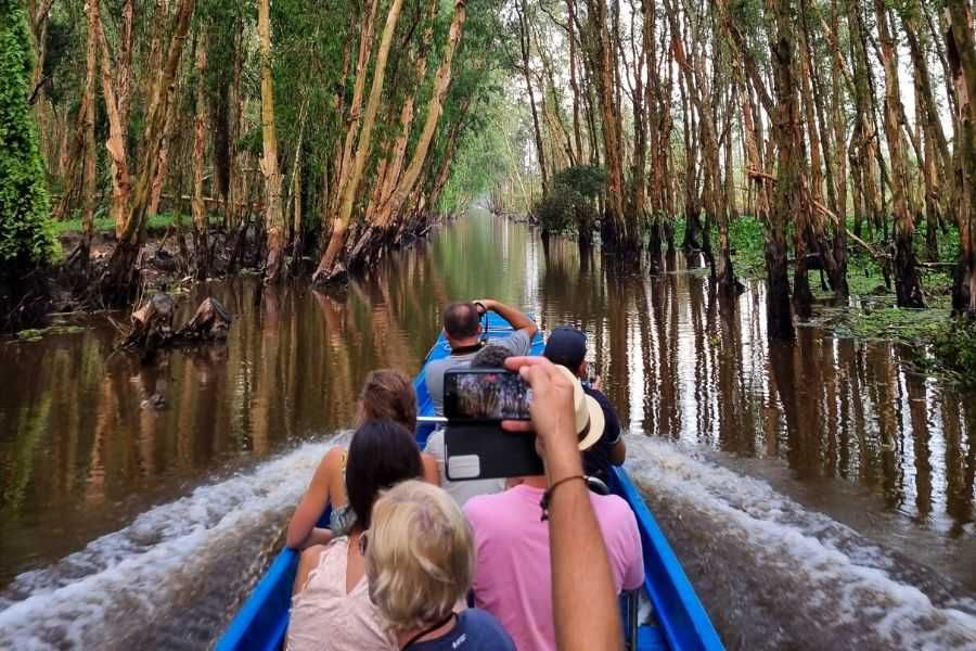 Mekong Delta 3 days private tour: Tra Su forest
