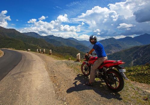 Travel Vietnam motorbike tours